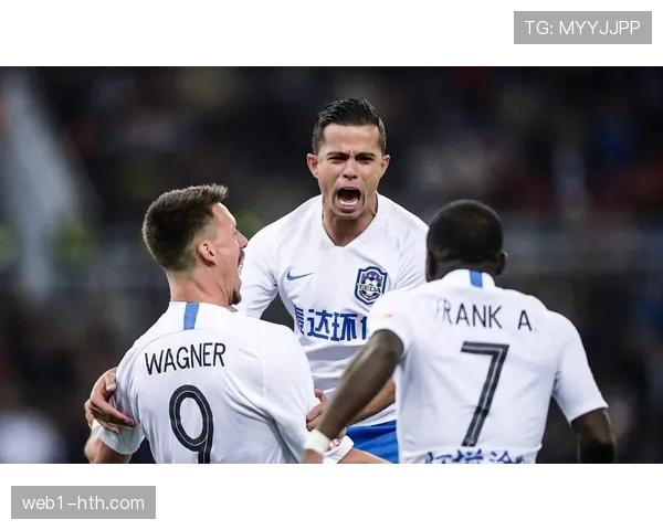 津门虎谢蒂内基莱斯锋线组合尚未产生化学反应 进攻效率待提升 津门虎谢蒂内基莱斯锋线组合尚未产生化学反应 进攻效率待提升